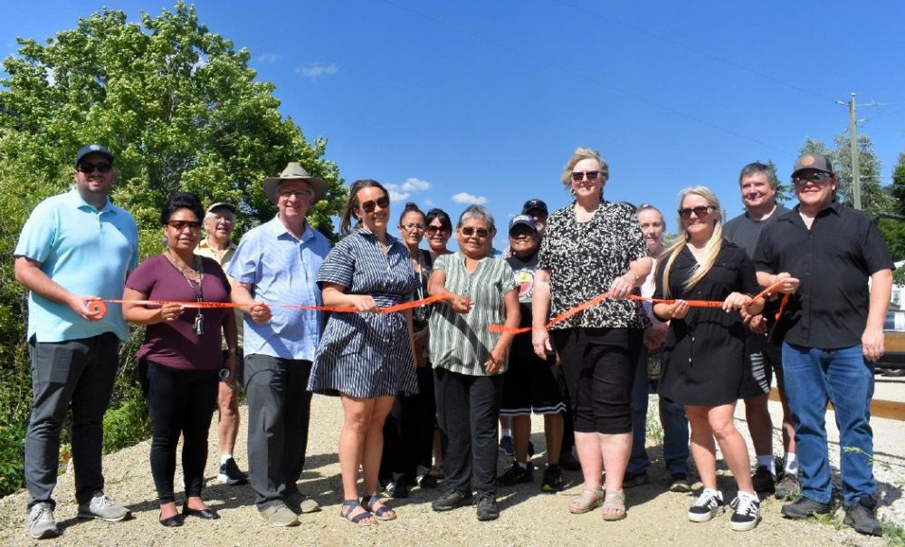 Ribbon Cutting Officially Opens Mara Lake to Grindrod Section of the Splatsin te Secwépemc / Shuswap North Okanagan Rail Trail